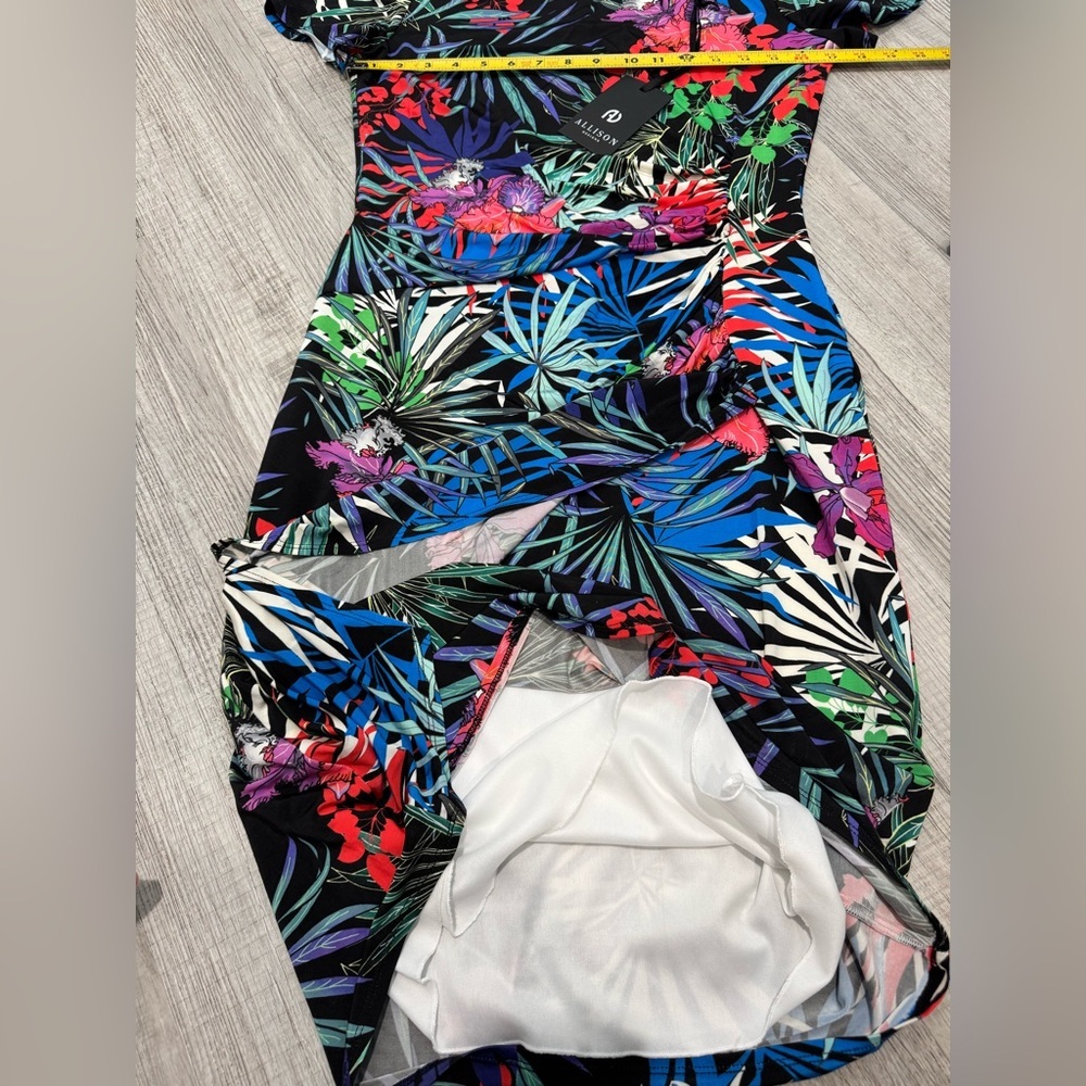 Allison Tropical Floral Leaf Print Ruched Sheath Dress Short SleeveWomen’s 38/12 - Picture 11 of 12